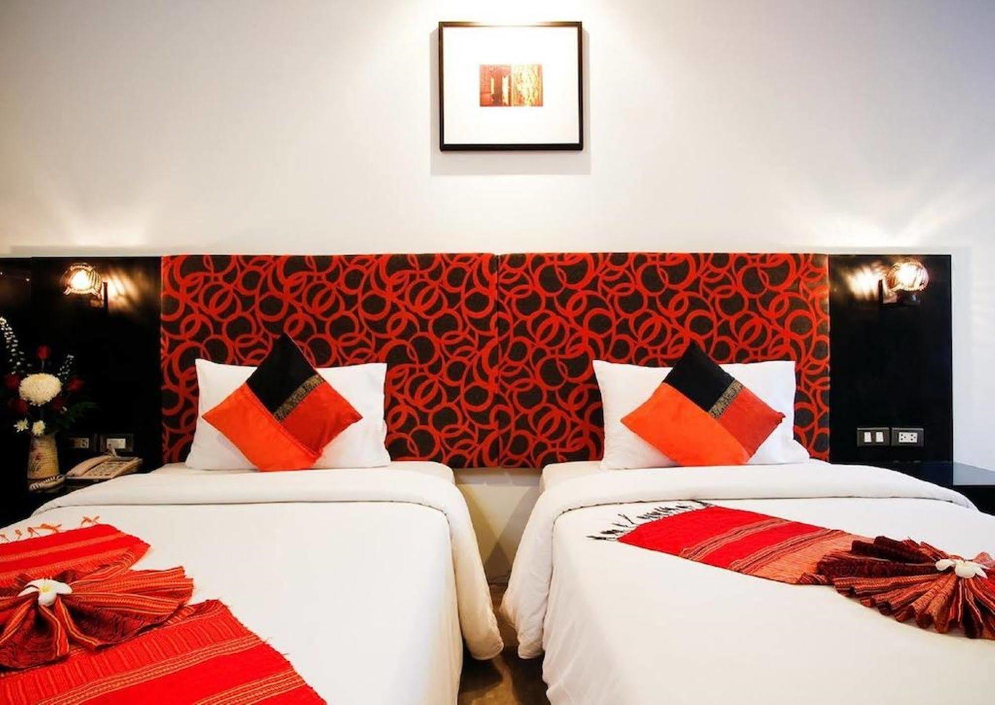 The Yorkshire - Sha Certified Semesteranläggning (resort) Patong